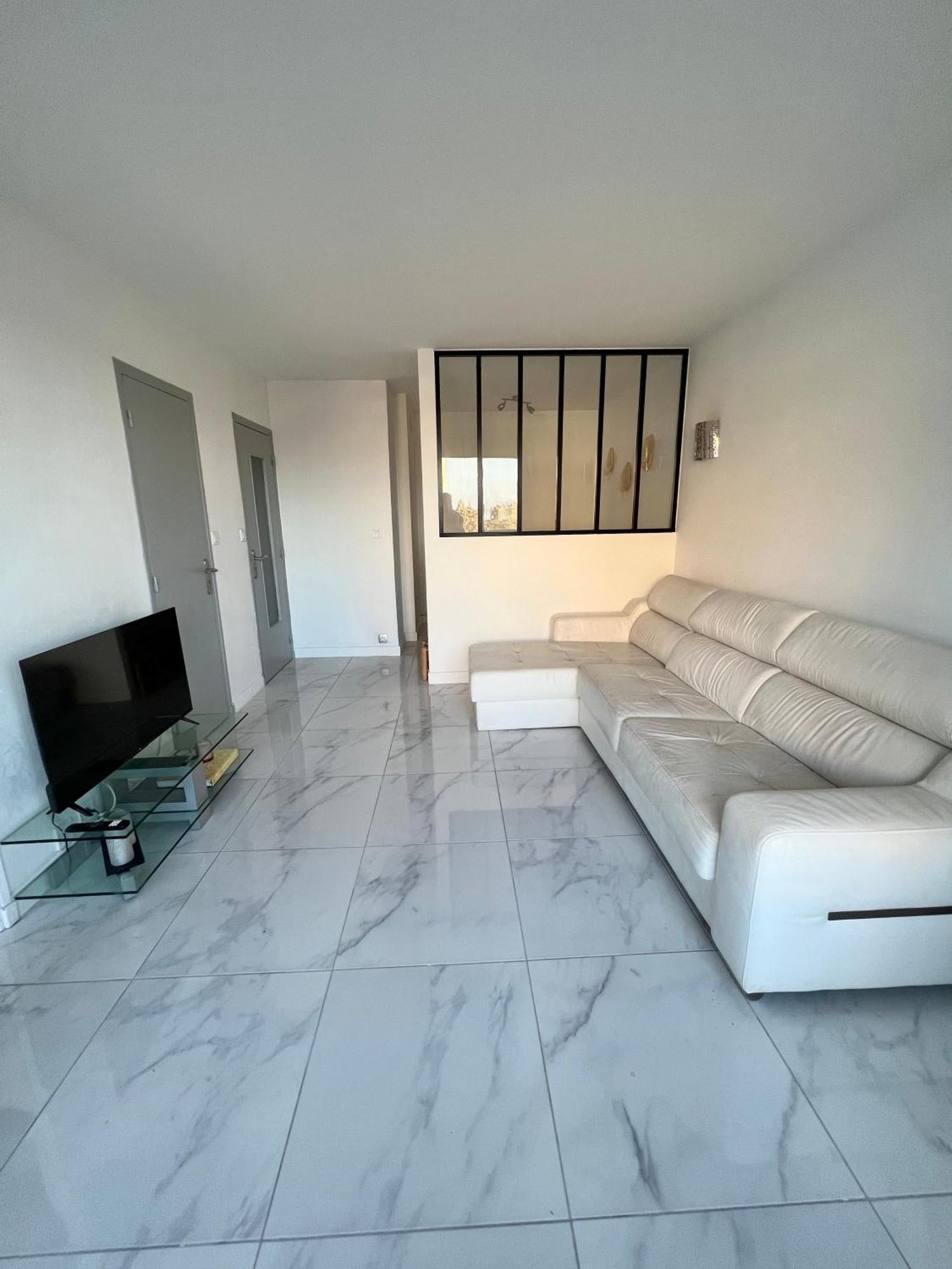 Studio 4 Couchages A 12 Min De La Plage A Pied Avec Wifi, Le Parking Est En Option Antibes Luaran gambar